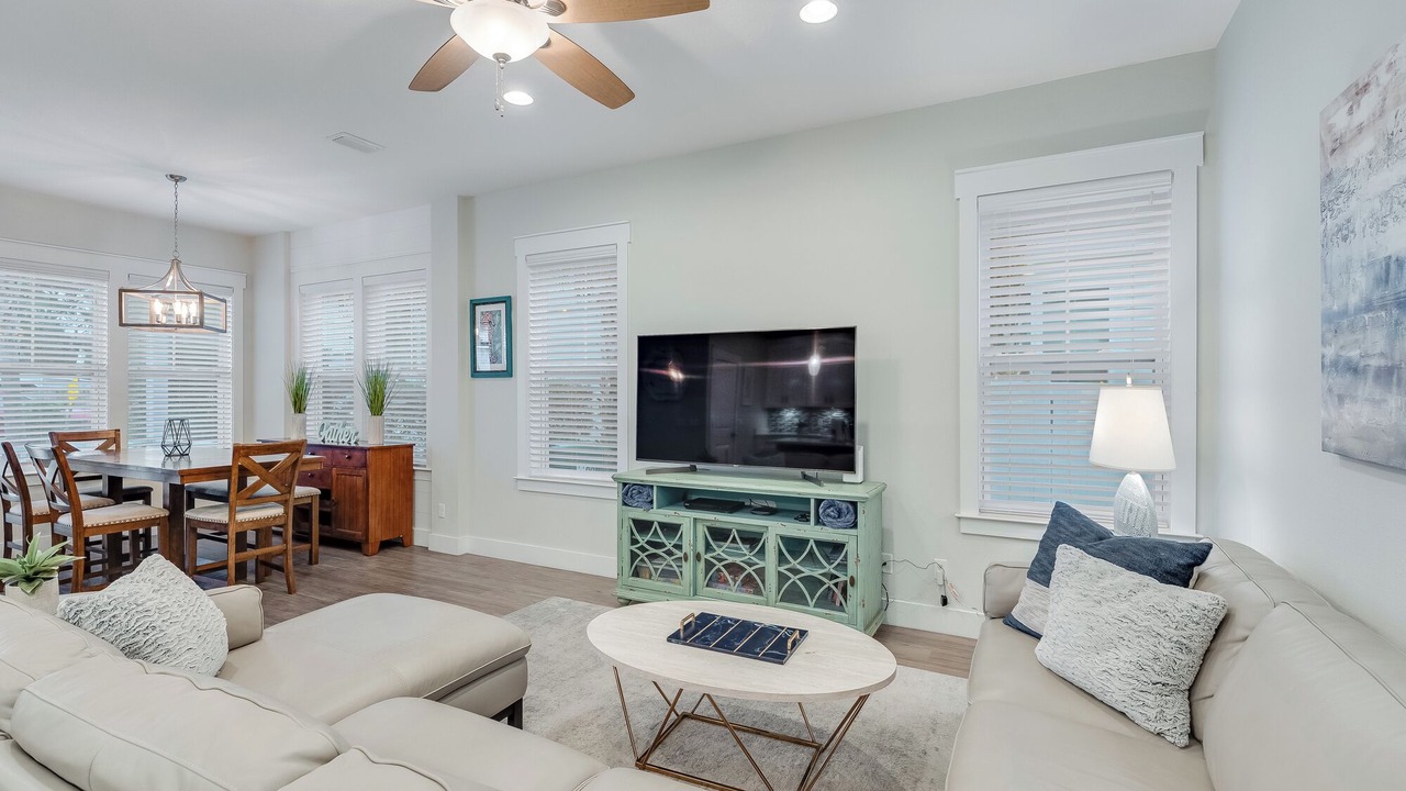Photo of Livingroom in Miramar Beach