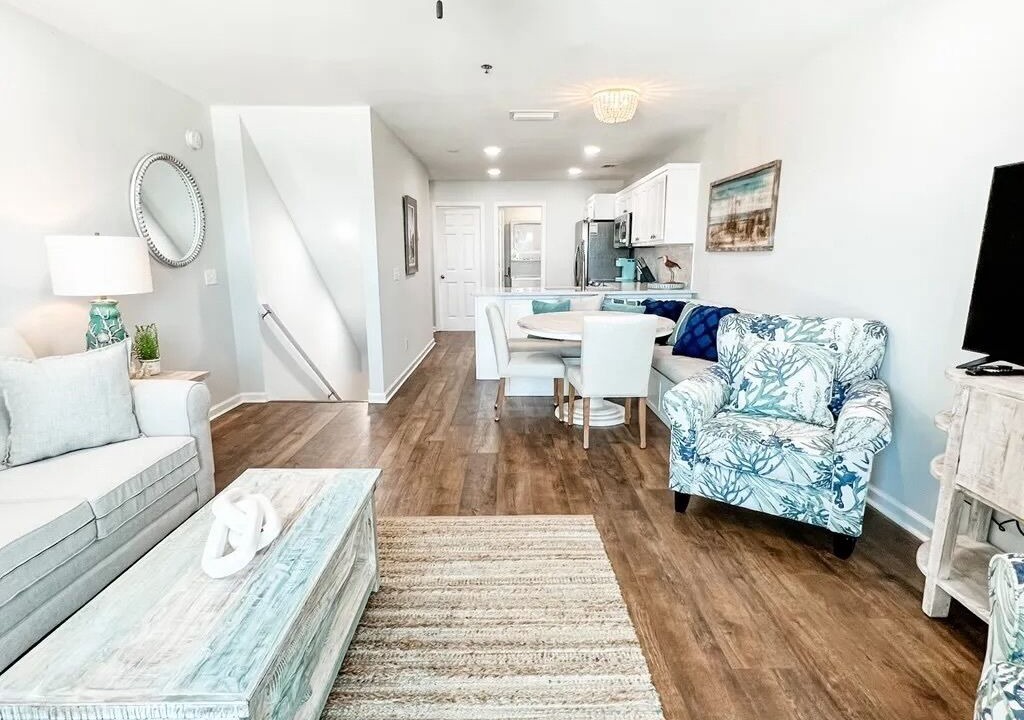 Photo of Livingroom in Mexico Beach