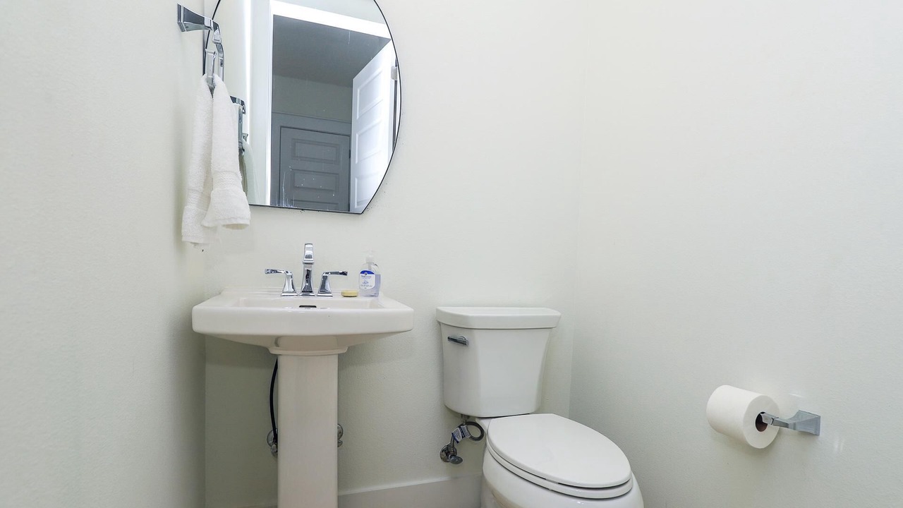 Photo of Bathroom in Hollywood Beach