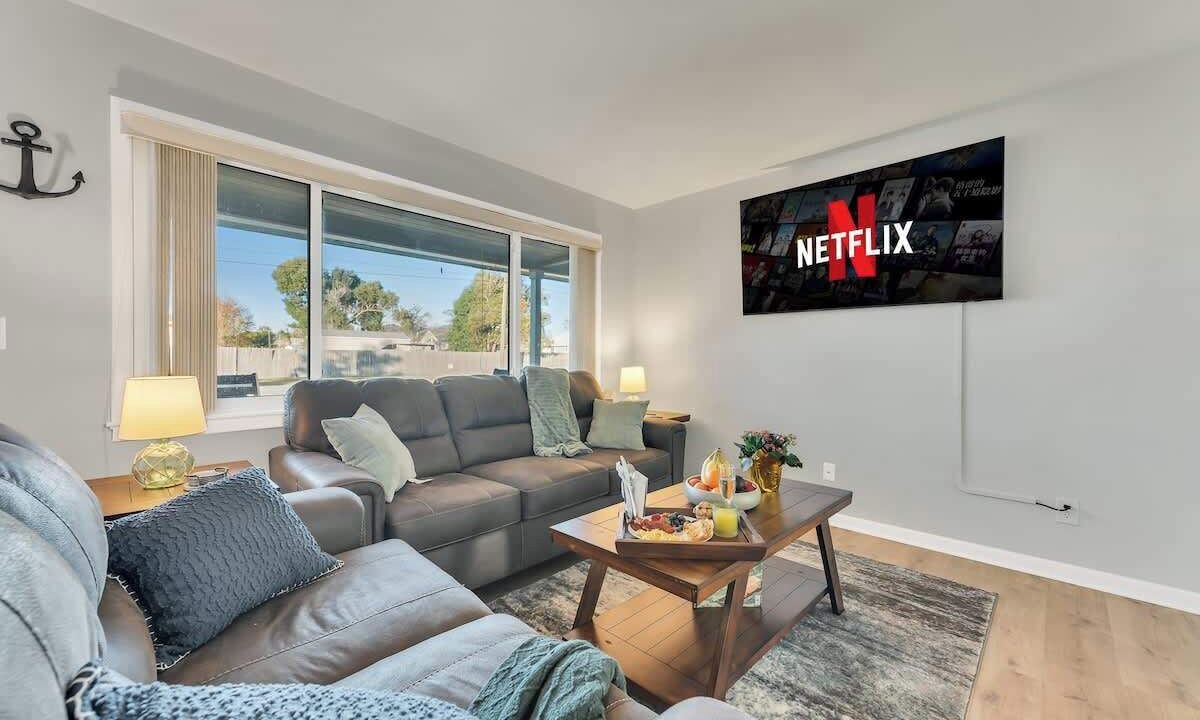 Photo of Livingroom in Lynn Haven