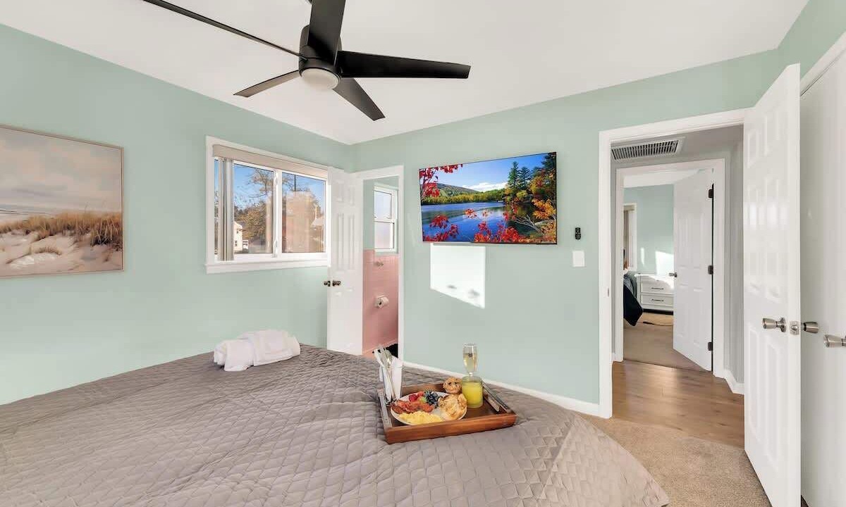 Photo of Bedroom in Lynn Haven