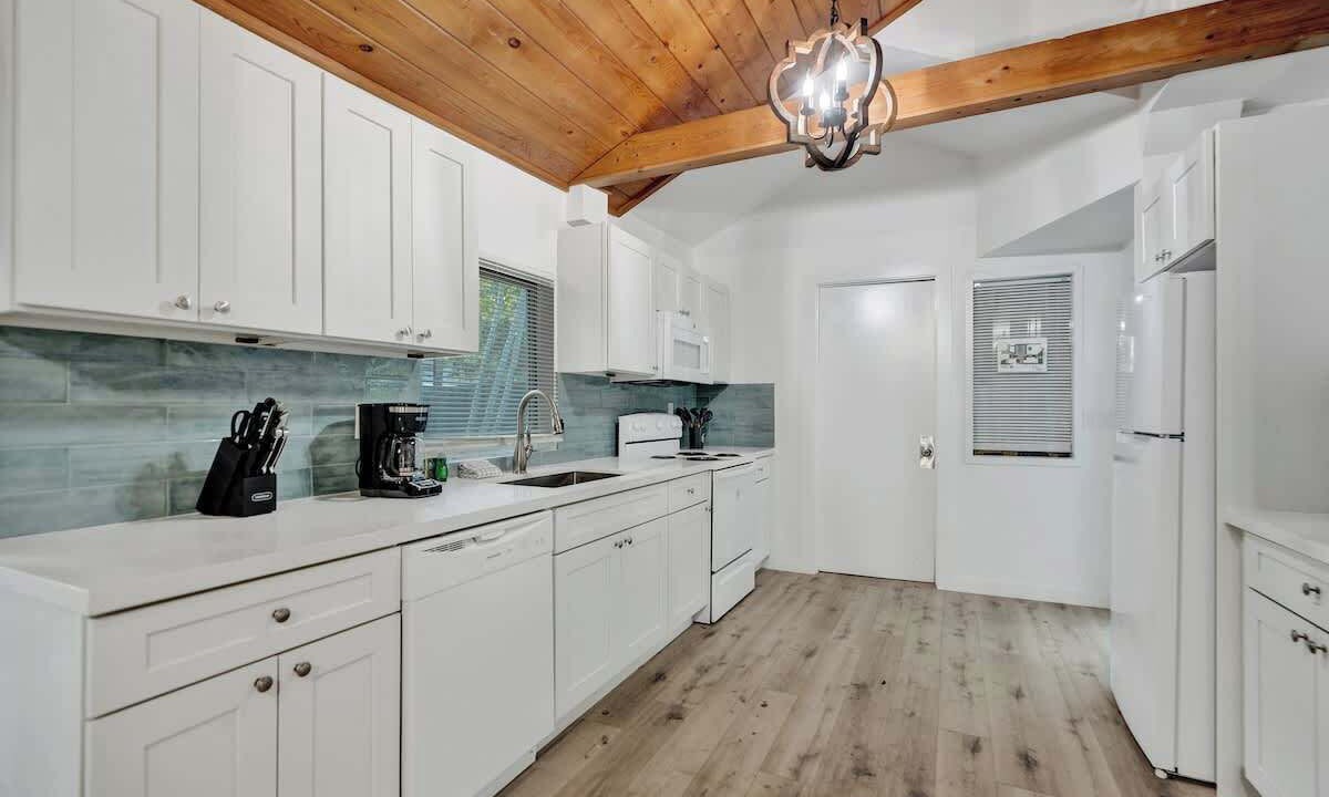 Photo of Kitchen in Sailboat Bend