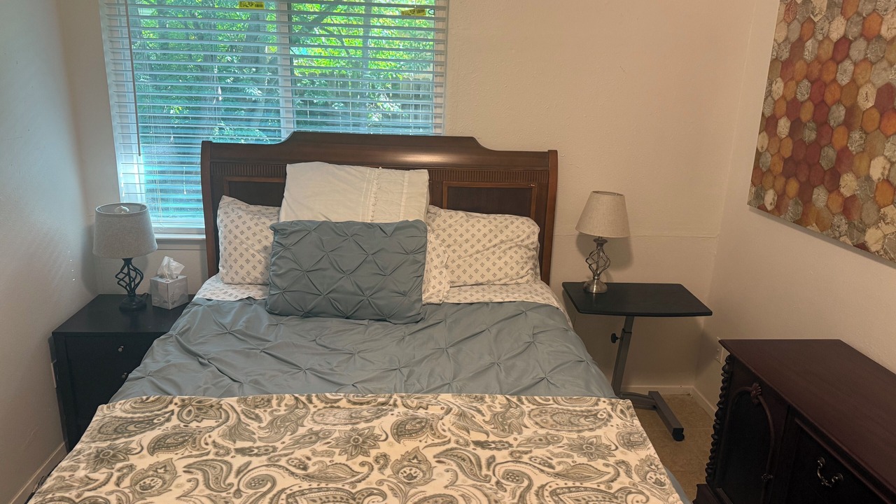 Photo of Bedroom in North Austin Civic Association