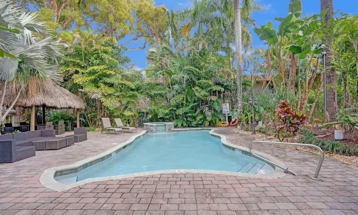 Photo of Outdoor in Sailboat Bend
