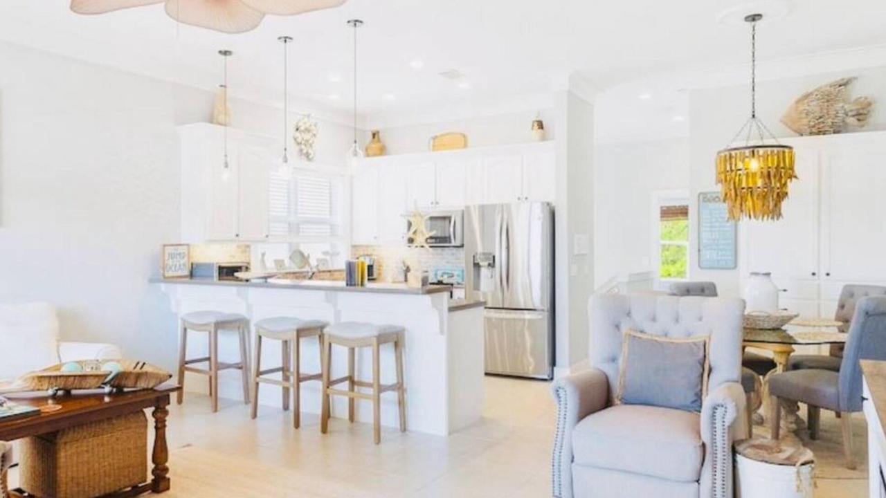 Photo of Livingroom in Hollywood Beach