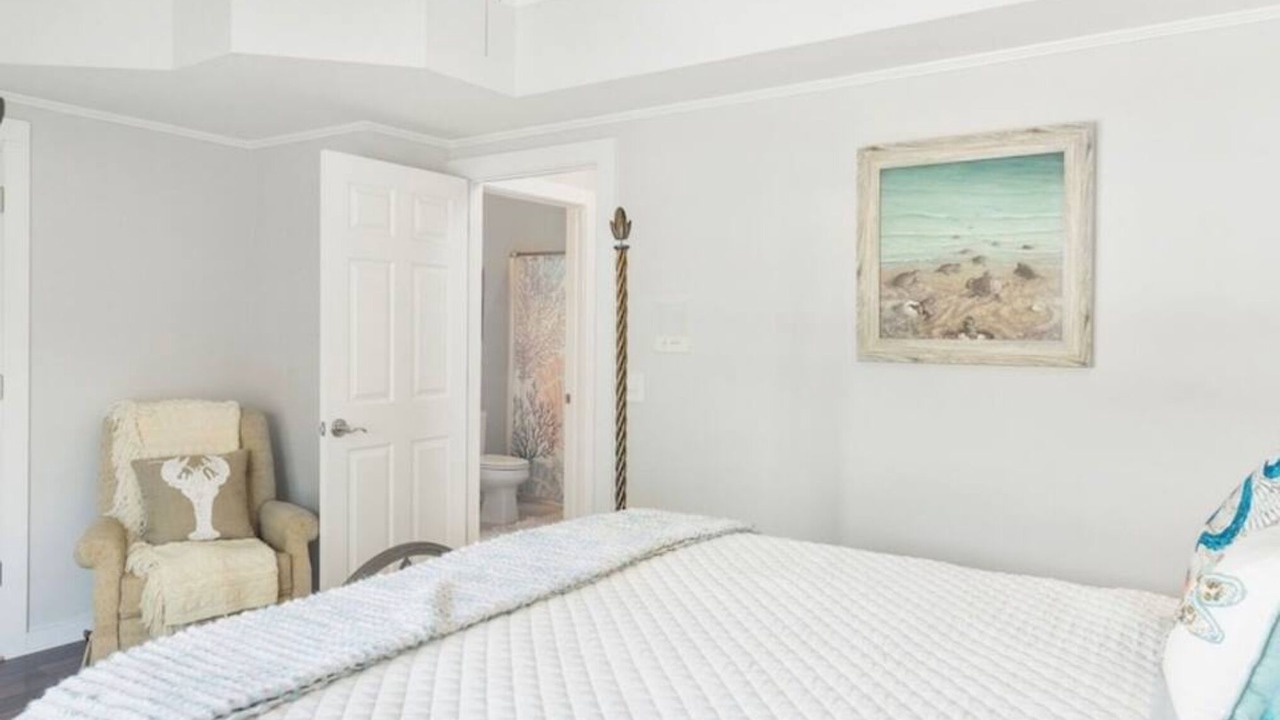 Photo of Bedroom in Hollywood Beach