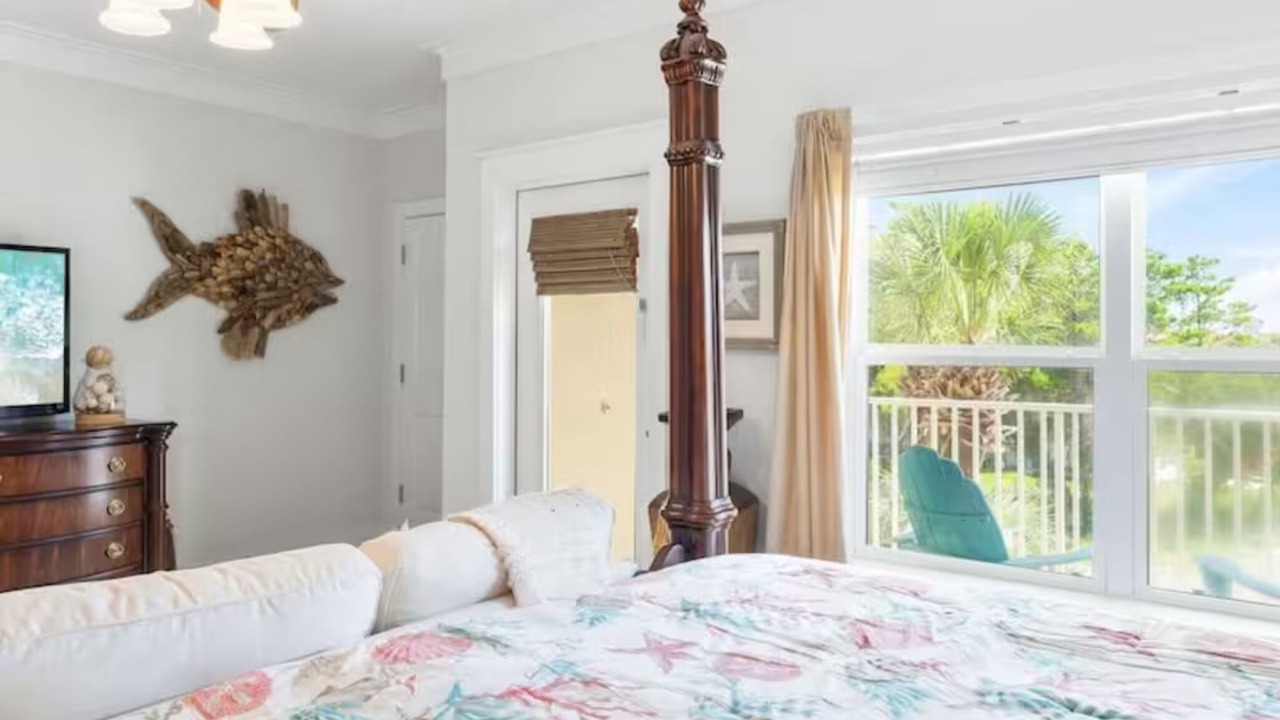 Photo of Bedroom in Hollywood Beach
