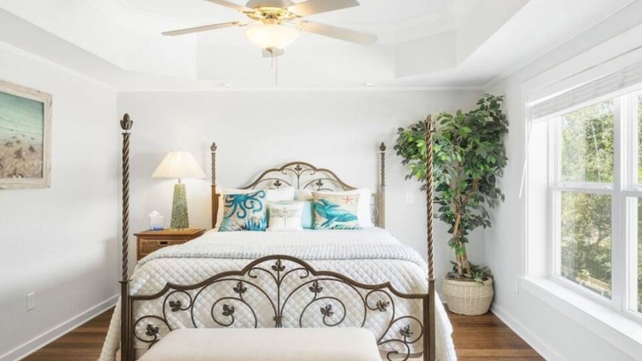 Photo of Bedroom in Hollywood Beach