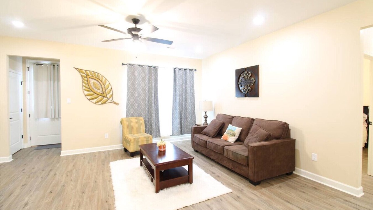 Photo of Livingroom in Benton