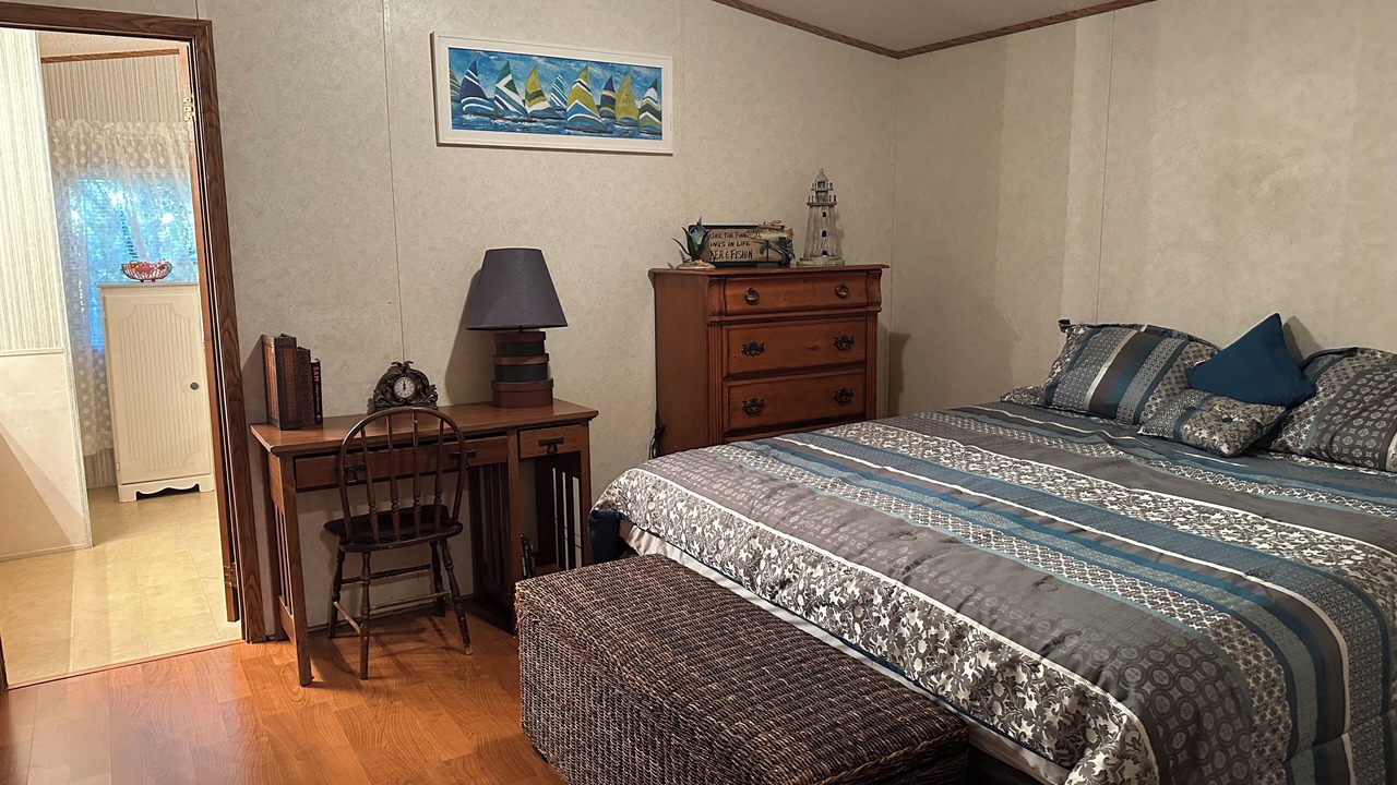 Photo of Bedroom in Wickliffe