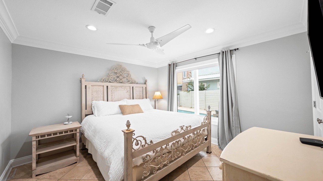 Photo of Bedroom in Seawalk Circle