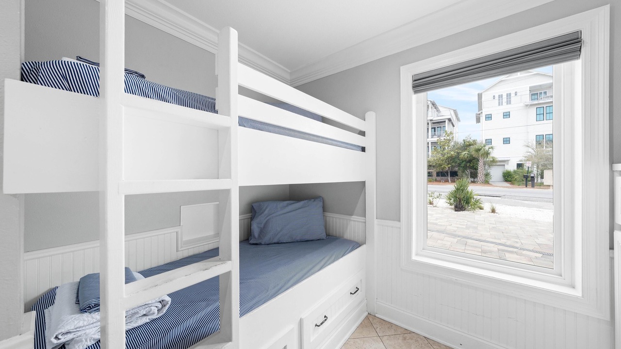 Photo of Bedroom in Seawalk Circle