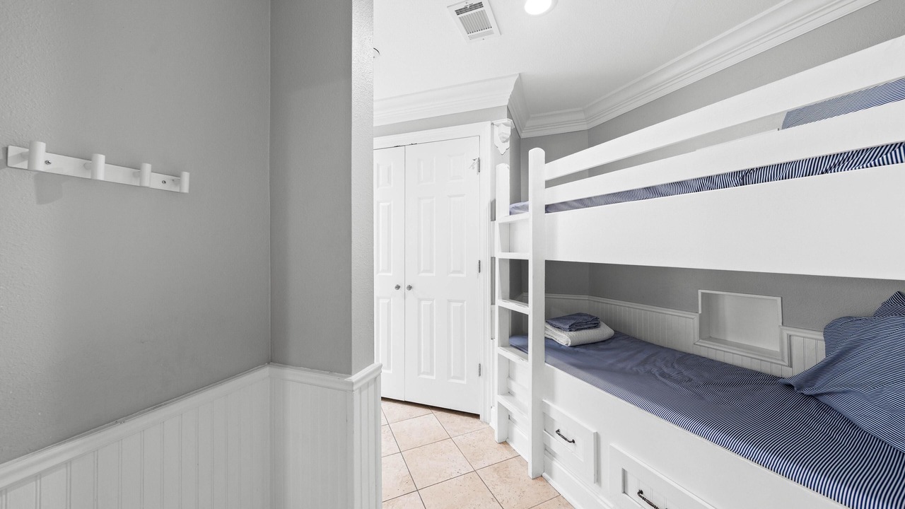 Photo of Bedroom in Seawalk Circle