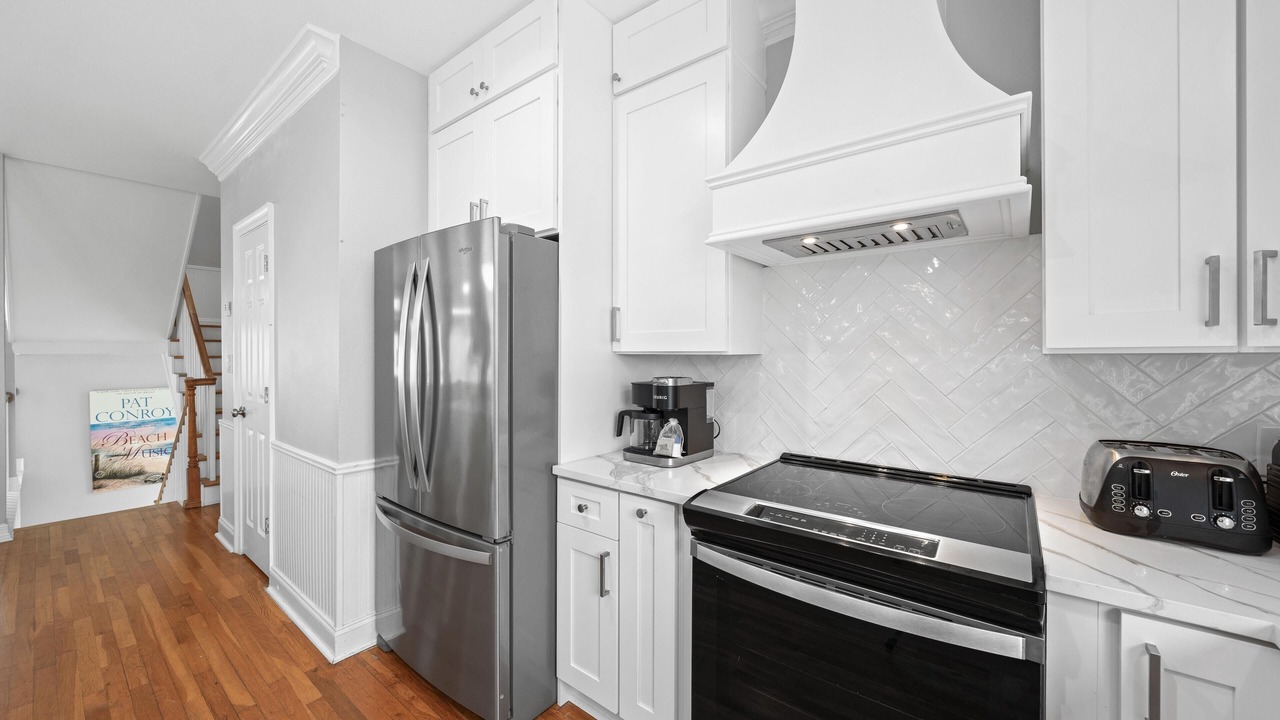 Photo of Kitchen in Seawalk Circle