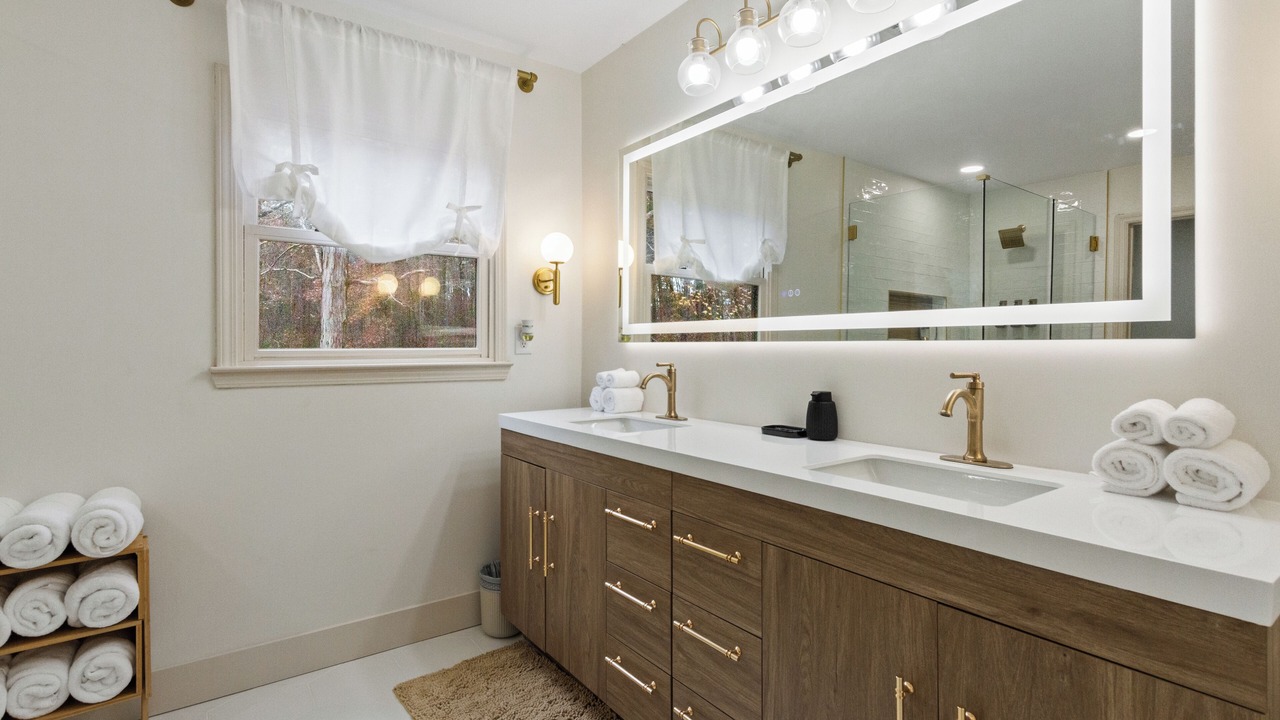 Photo of Bathroom in Northport