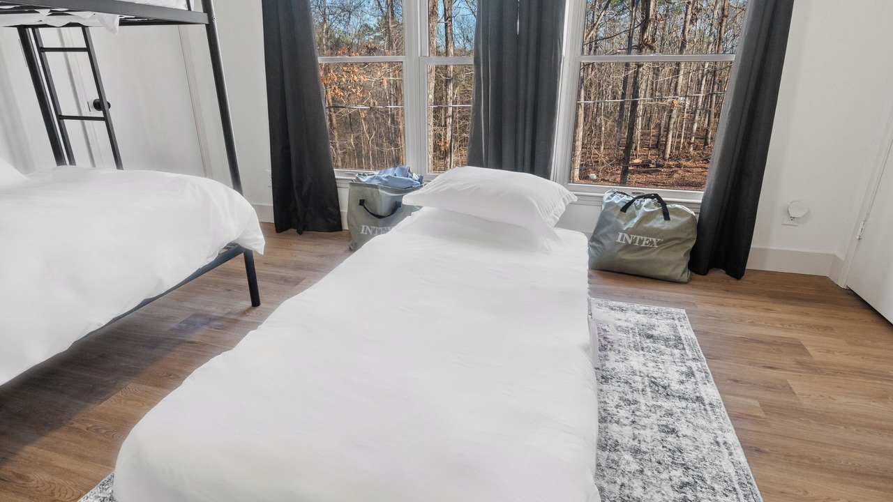Photo of Bedroom in Northport
