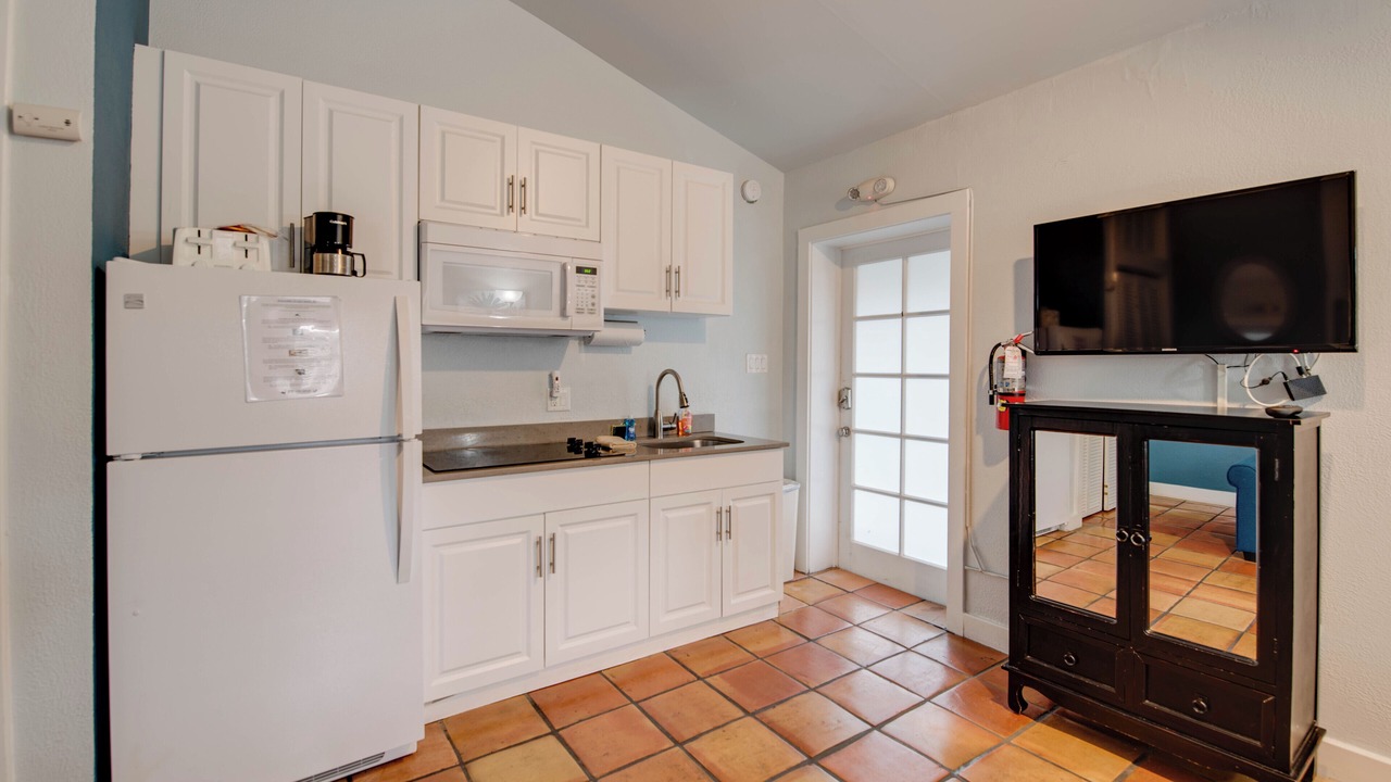 Photo of Kitchen in Uptown - Upper Duval