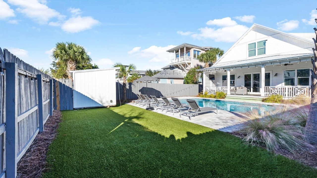 Photo of Patio Balcony in Village of Sugar Beach