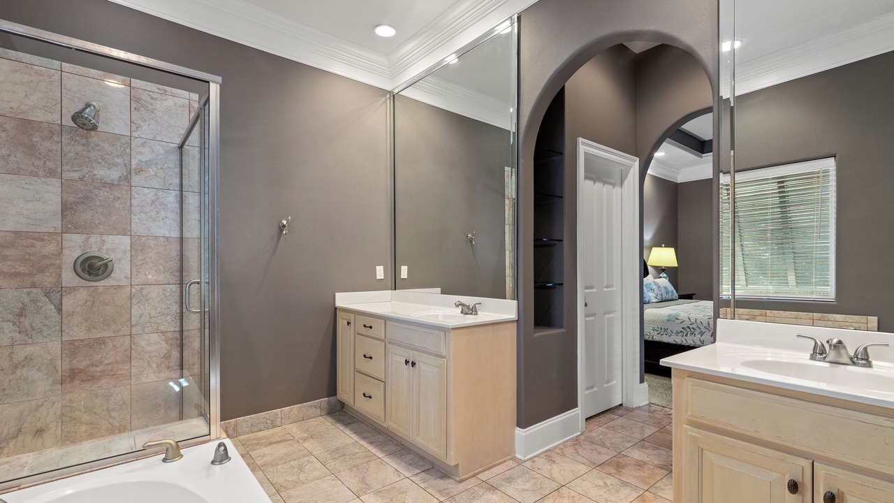 Photo of Bathroom in Village of Sugar Beach