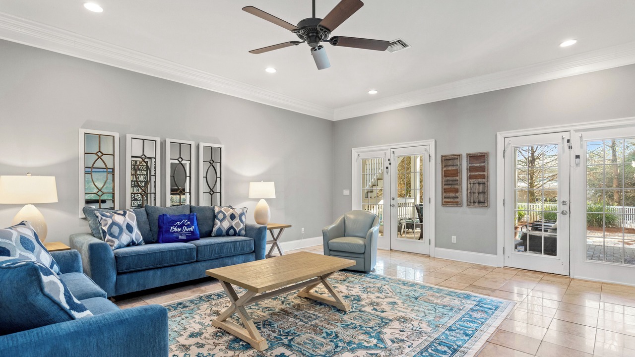 Photo of Livingroom in Village of Sugar Beach