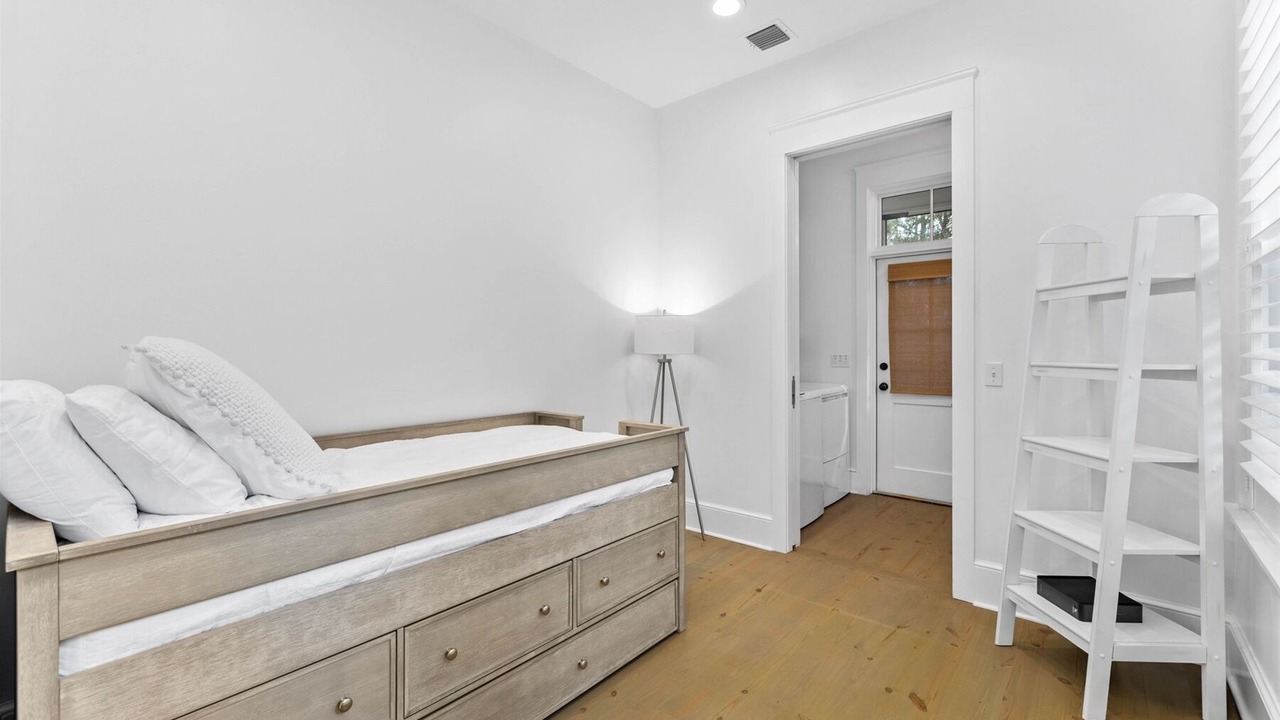 Photo of Bedroom in Forest District