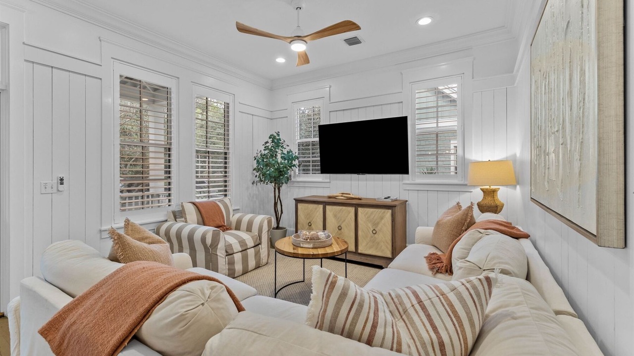 Photo of Livingroom in Forest District