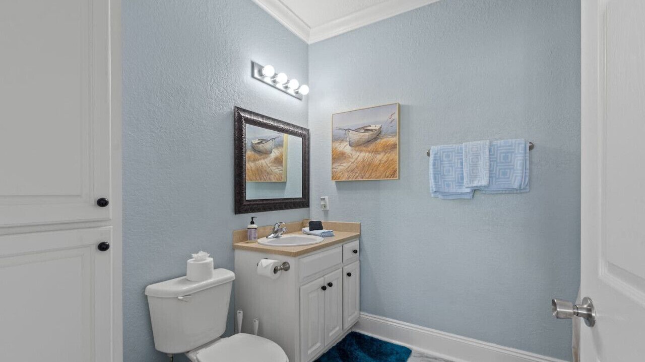 Photo of Bathroom in El Centro Beach