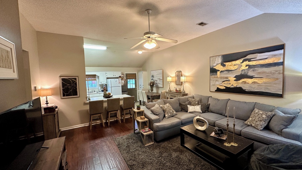 Photo of Livingroom in Oxford