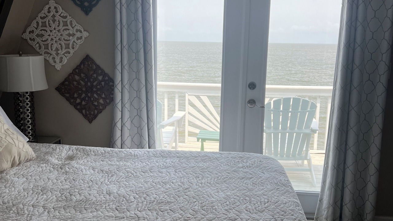 Photo of Bedroom in Royal Lagoons