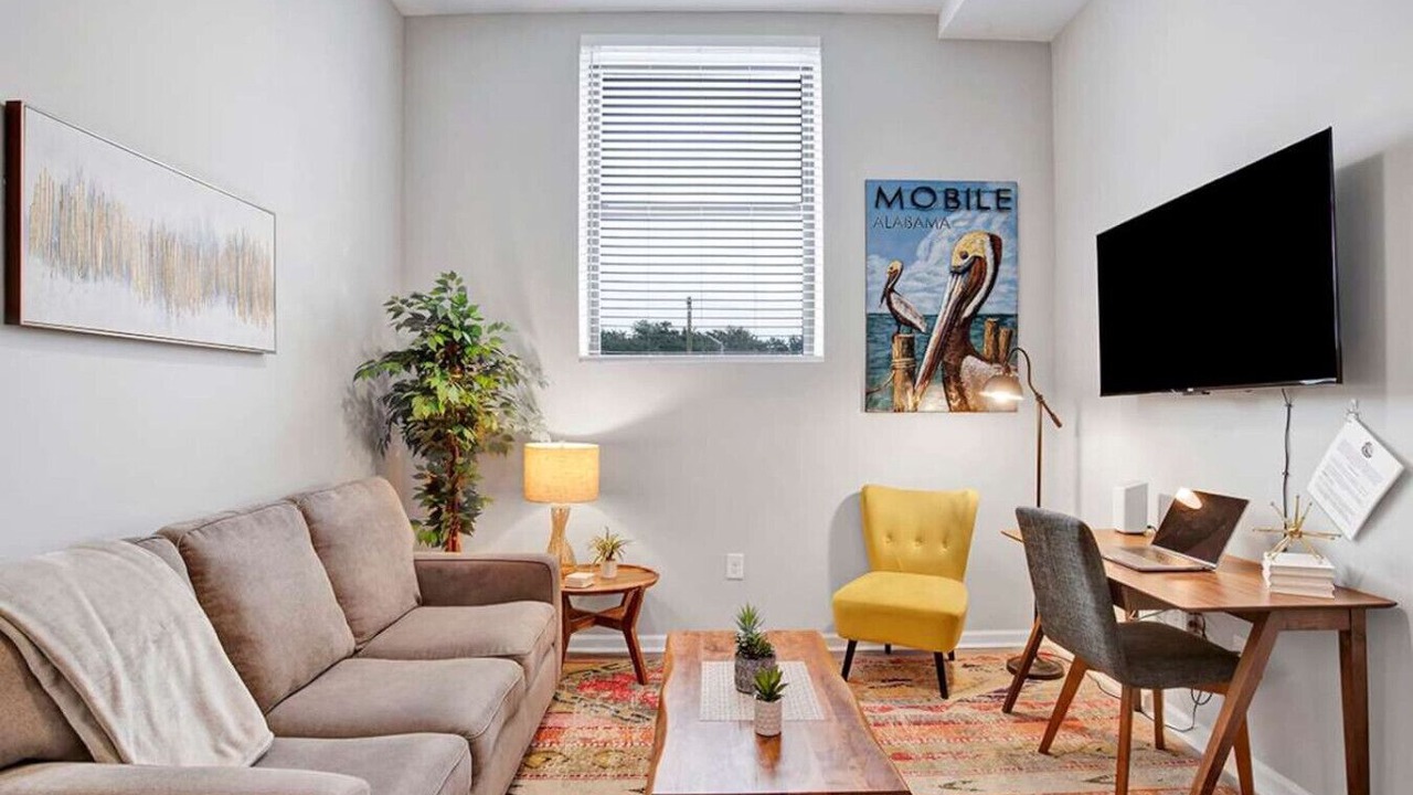 Photo of Livingroom in Central Business District