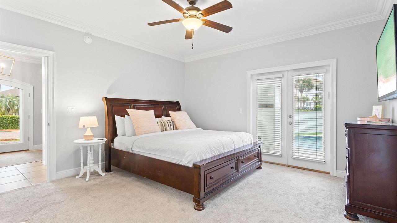 Photo of Outdoor in Crystal Shores