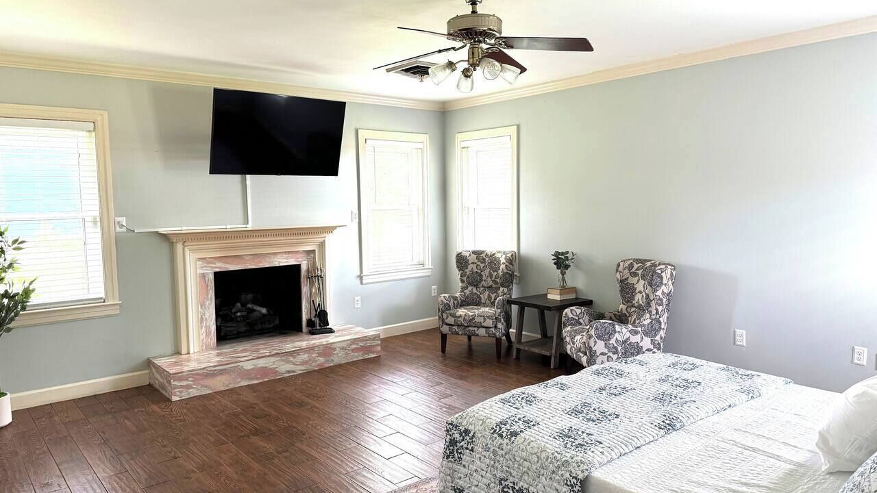 Photo of Bedroom in Forest