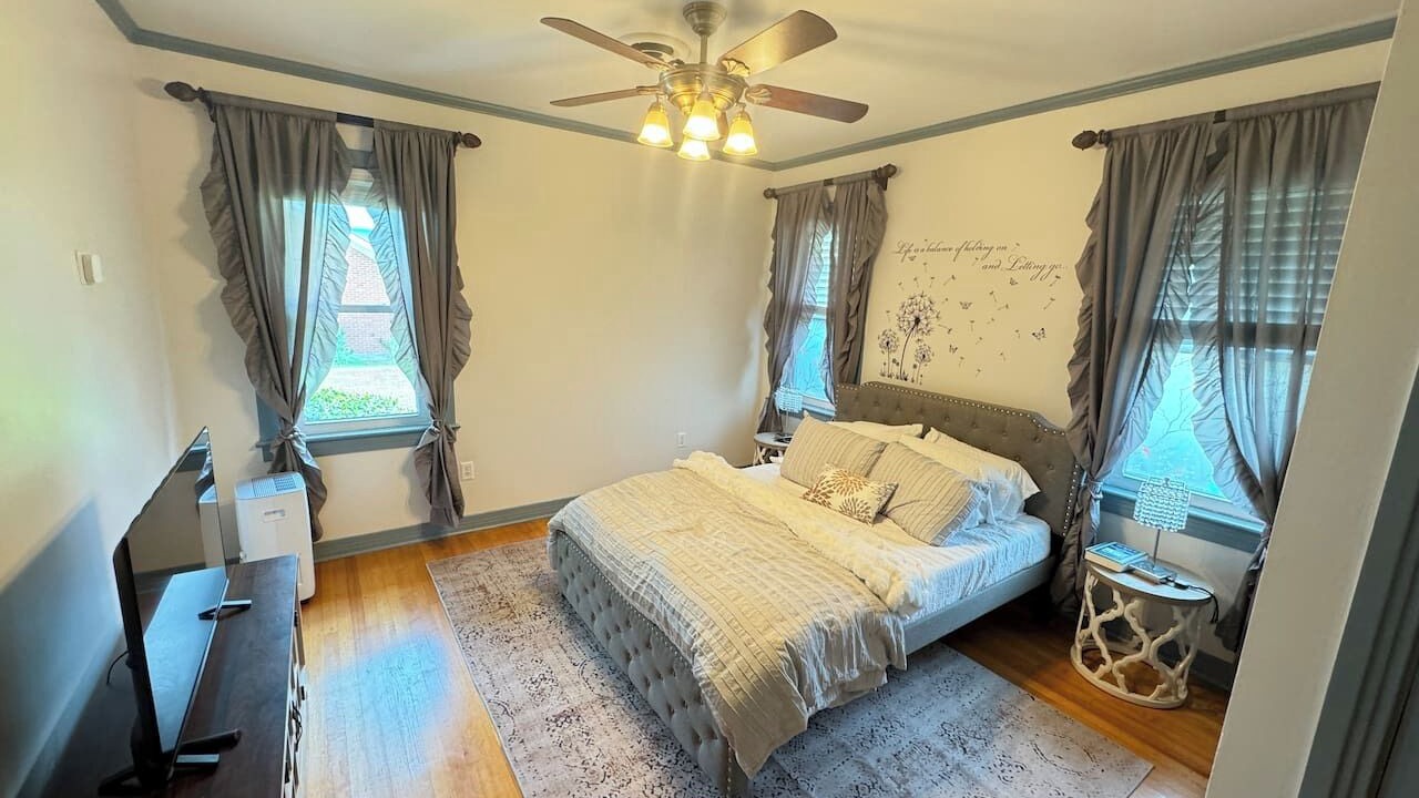 Photo of Bedroom in Forest