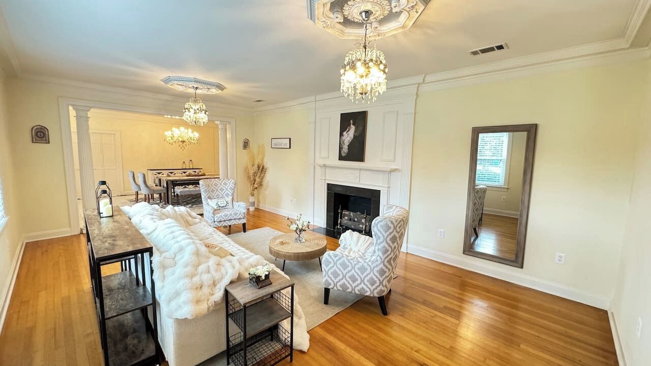 Photo of Livingroom in Forest