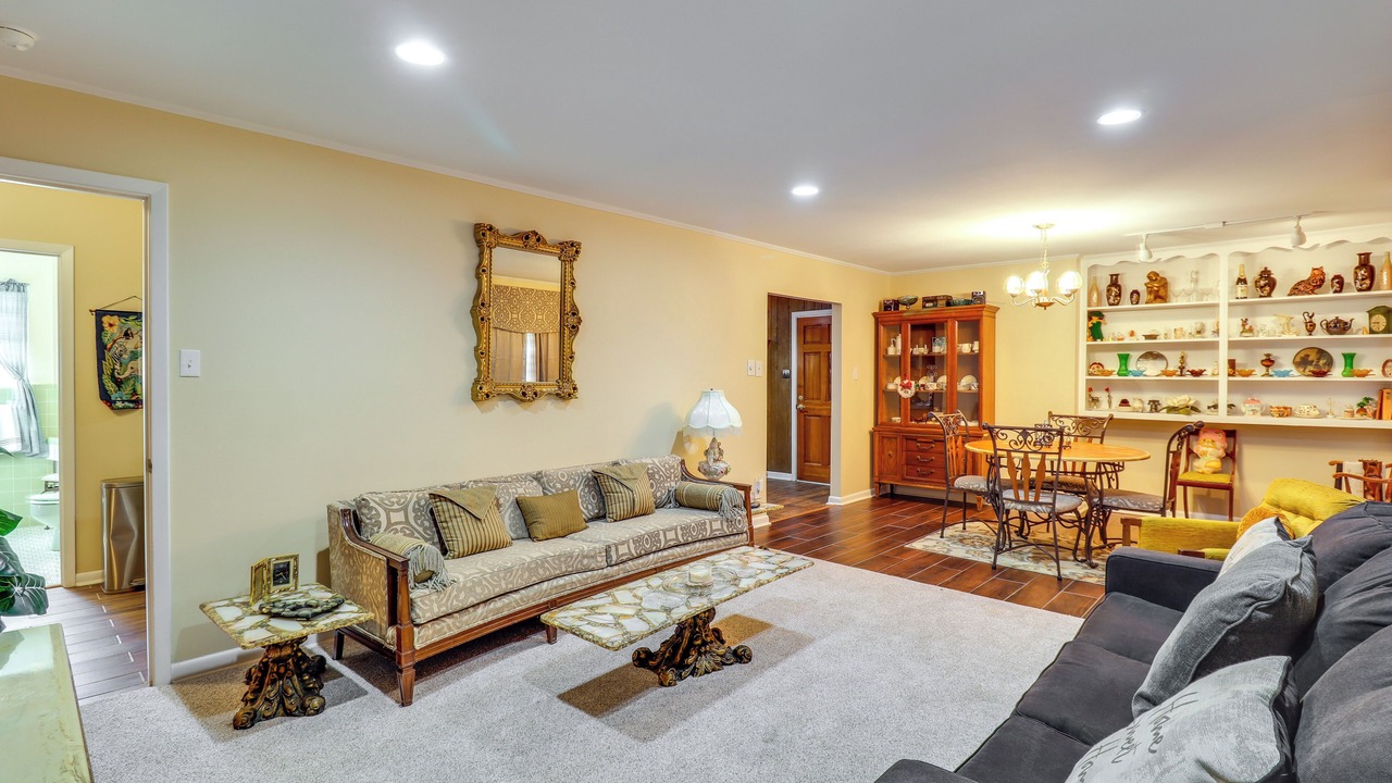 Photo of Livingroom in Natchez