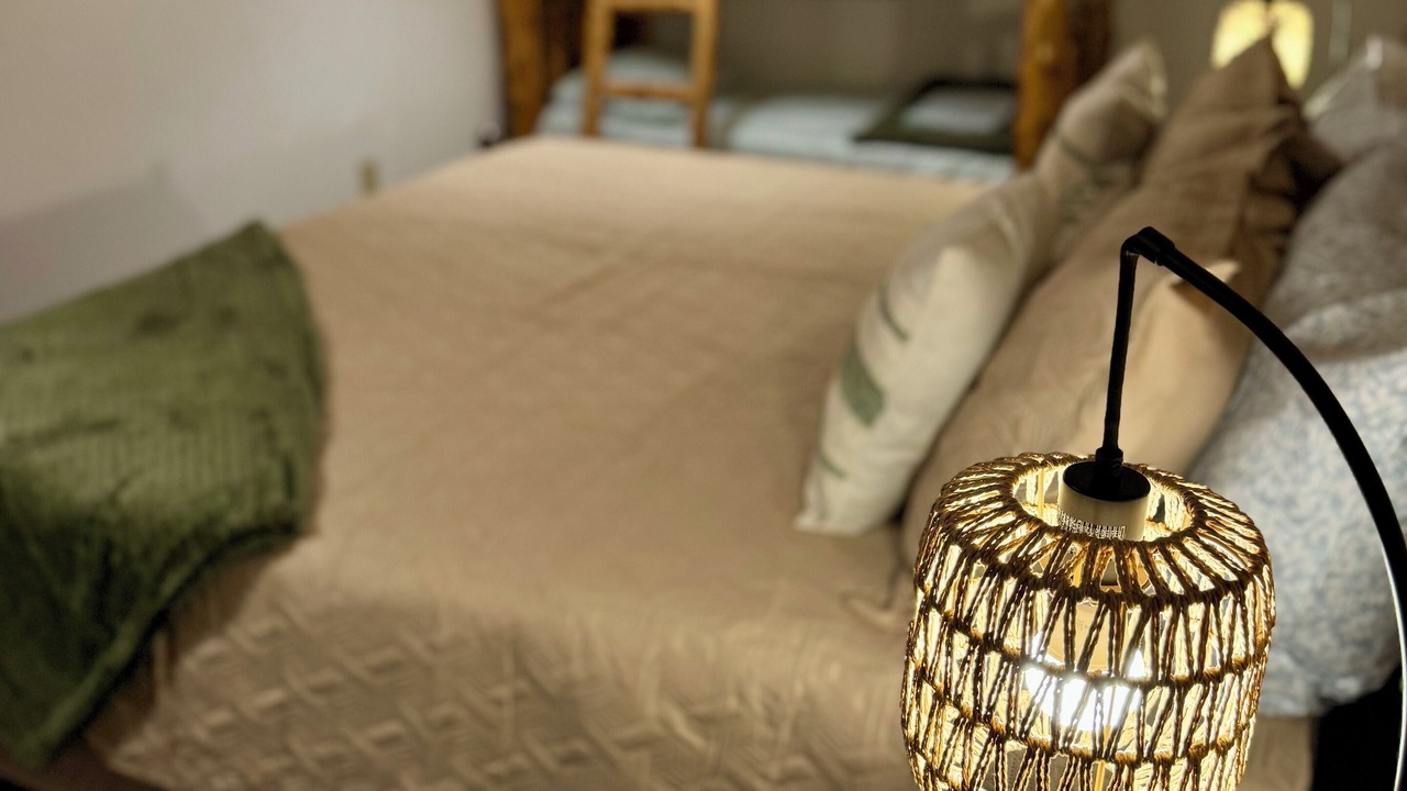 Photo of Bedroom in Mooringsport