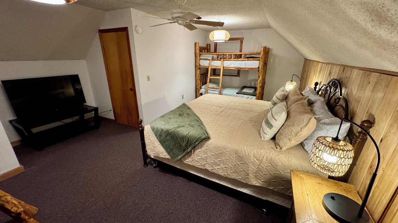 Photo of Bedroom in Mooringsport