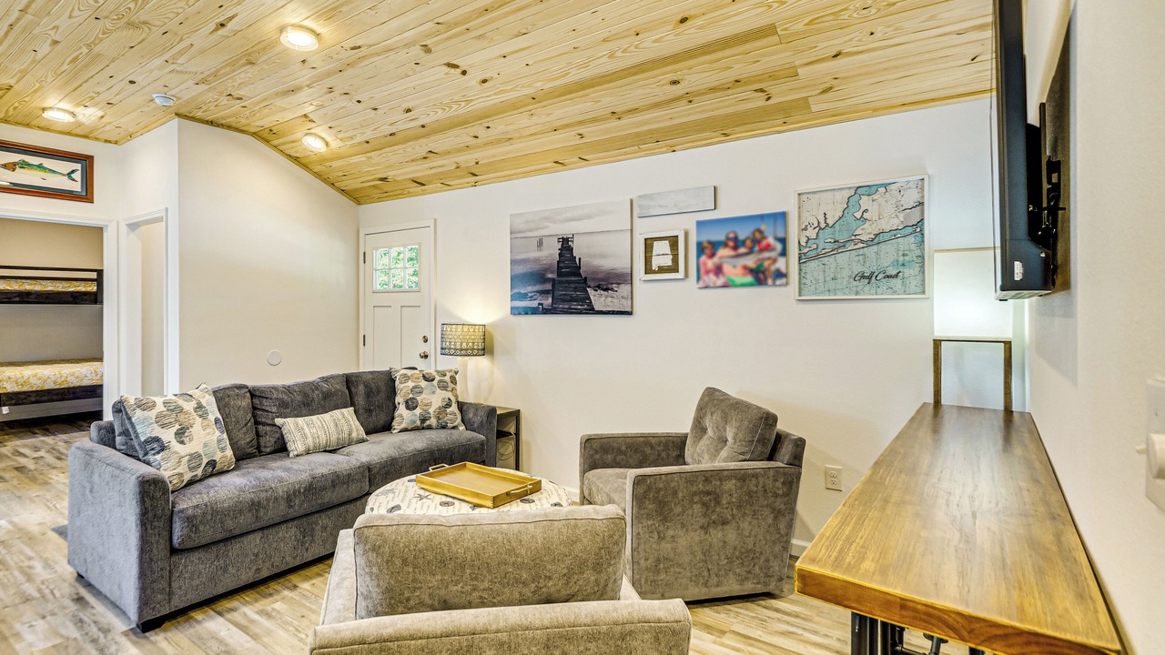 Photo of Livingroom in Lillian