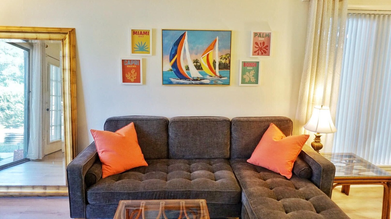 Photo of Livingroom in Northeast Pensacola