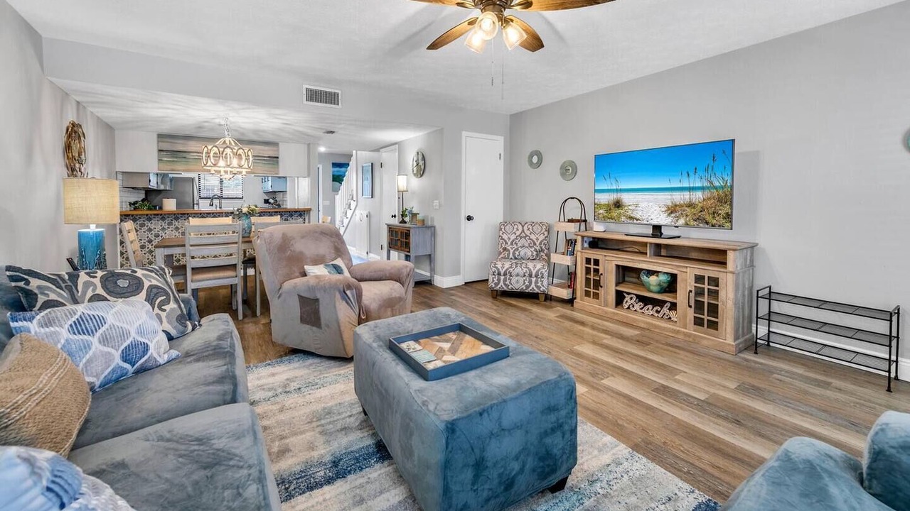 Photo of Livingroom in Laguna Beach Estates