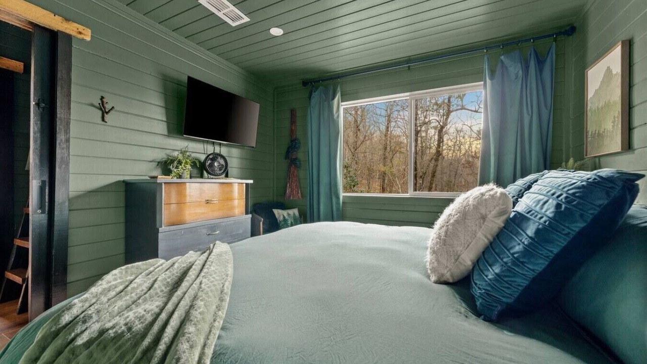 Photo of Bedroom in Board Camp