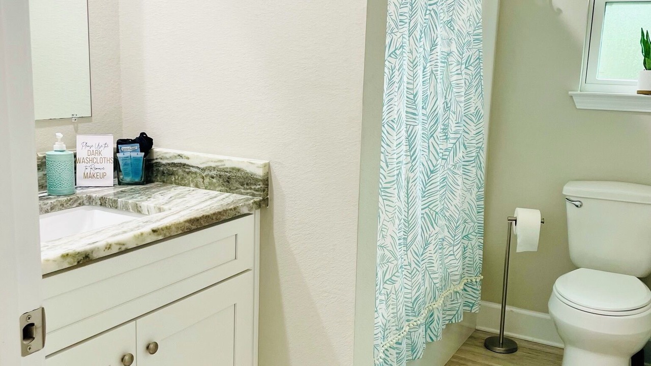 Photo of Bathroom in Ono Island
