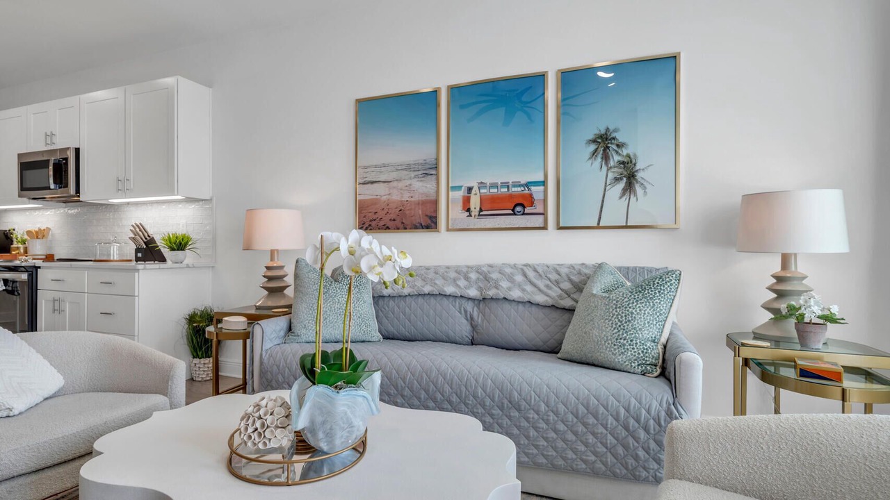 Photo of Livingroom in Gulf Place