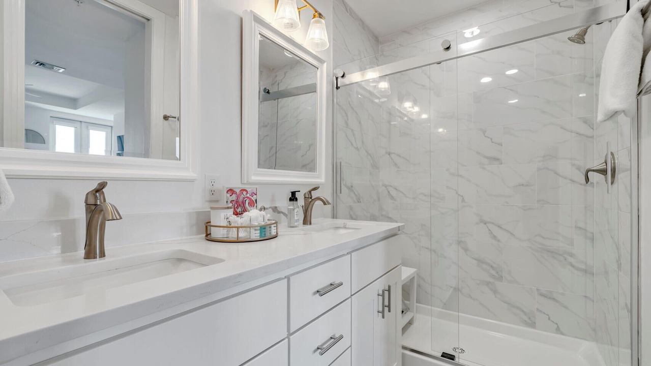 Photo of Bathroom in Gulf Place