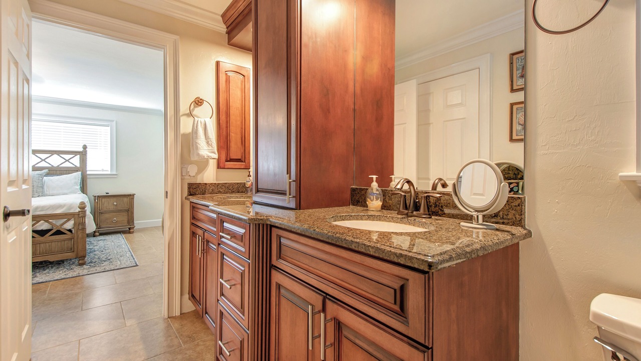Photo of Bathroom in Isles of Capri