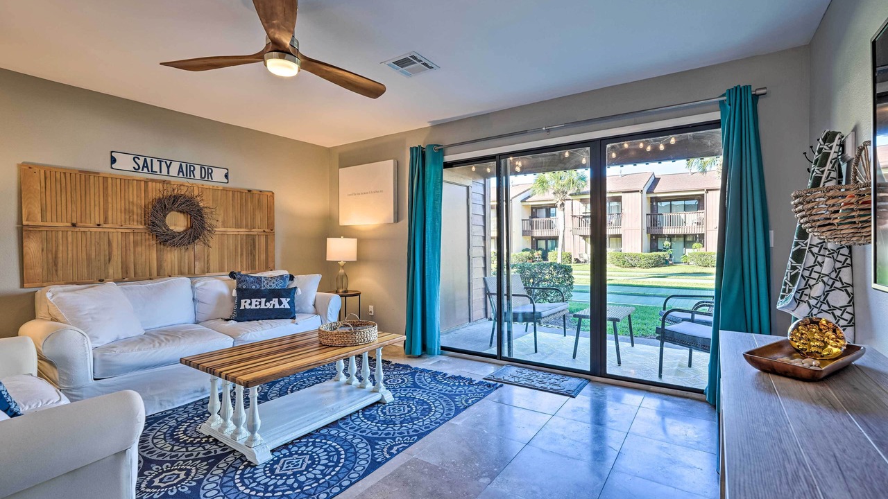 Photo of Livingroom in Miramar Beach