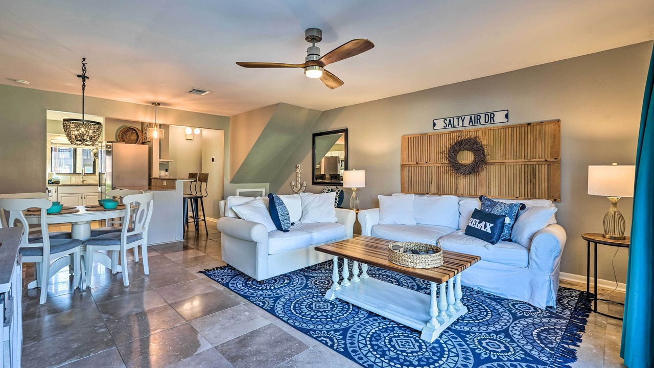 Photo of Livingroom in Miramar Beach