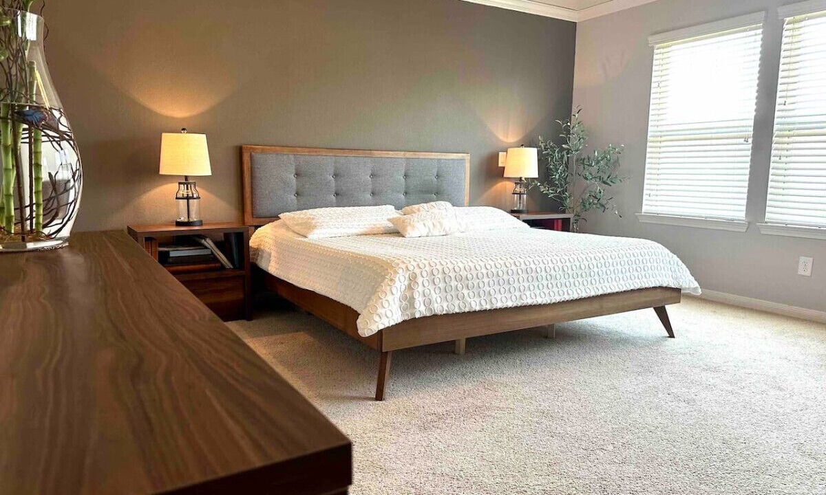 Photo of Bedroom in Indian Springs
