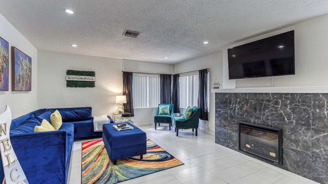 Photo of Livingroom in Lauderdale Beach
