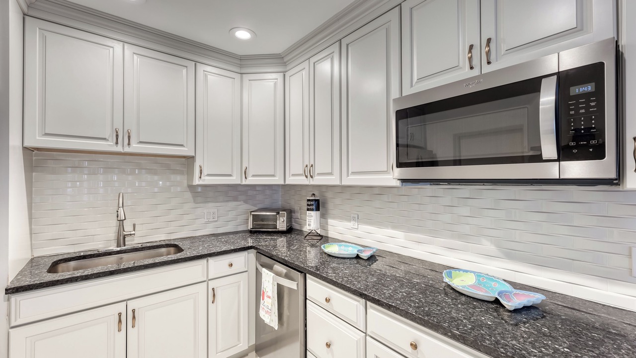 Photo of Kitchen in Lauderdale Beach